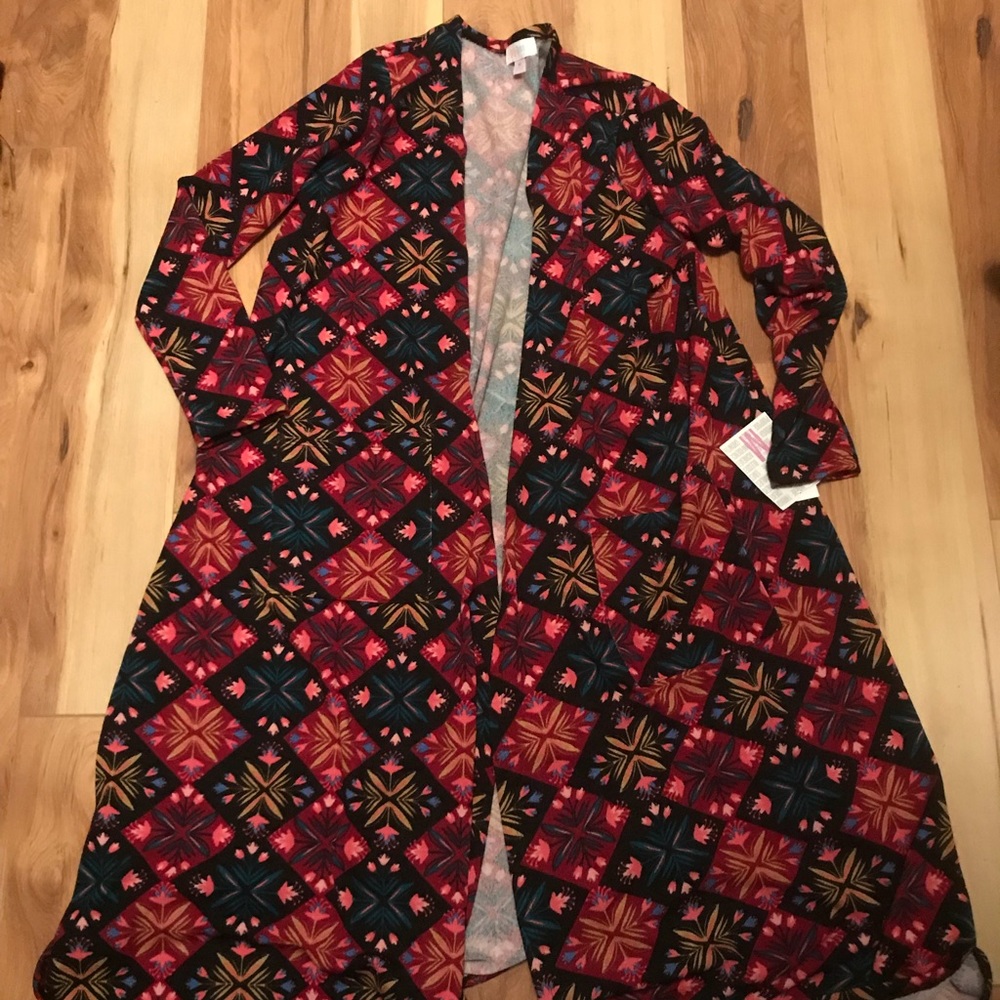 Lularoe Sarah size M NWT